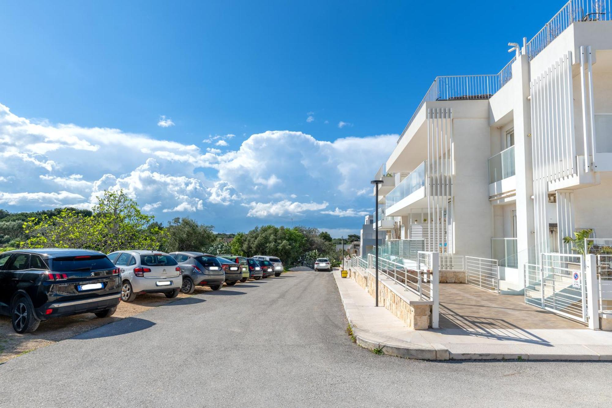 Exclusive Deluxe Apt Up To 6 People & Heated Tub Polignano a Mare Exterior photo