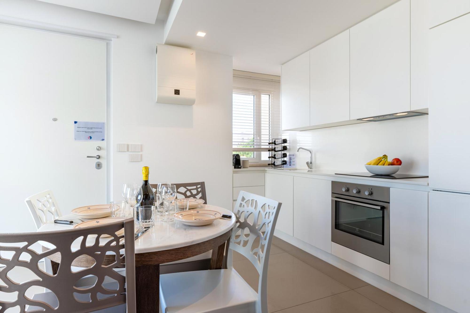 Exclusive Deluxe Apt Up To 6 People & Heated Tub Polignano a Mare Exterior photo