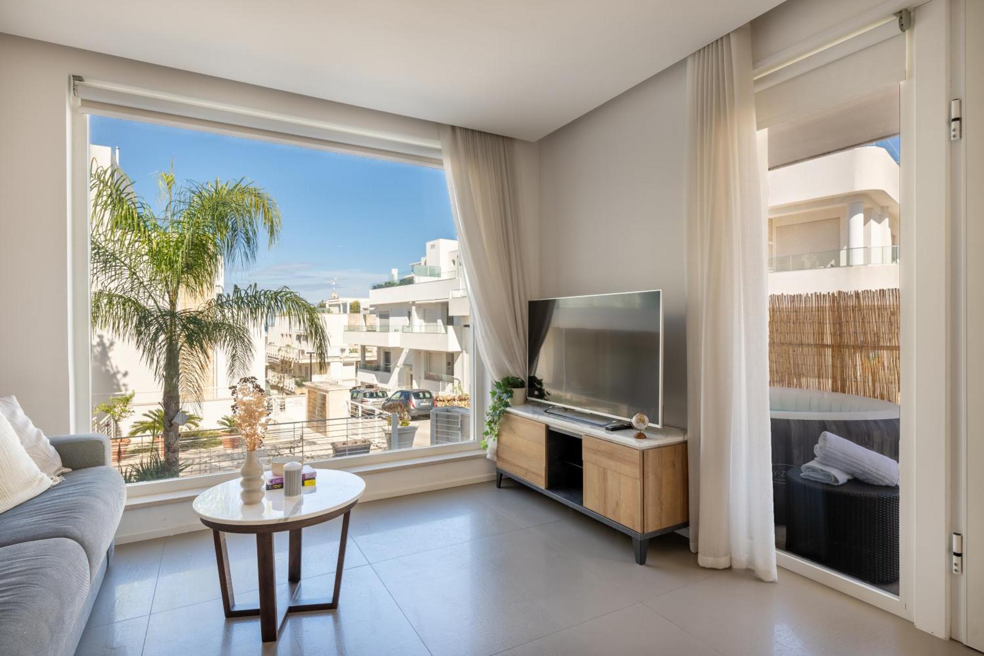 Exclusive Deluxe Apt Up To 6 People & Heated Tub Polignano a Mare Exterior photo