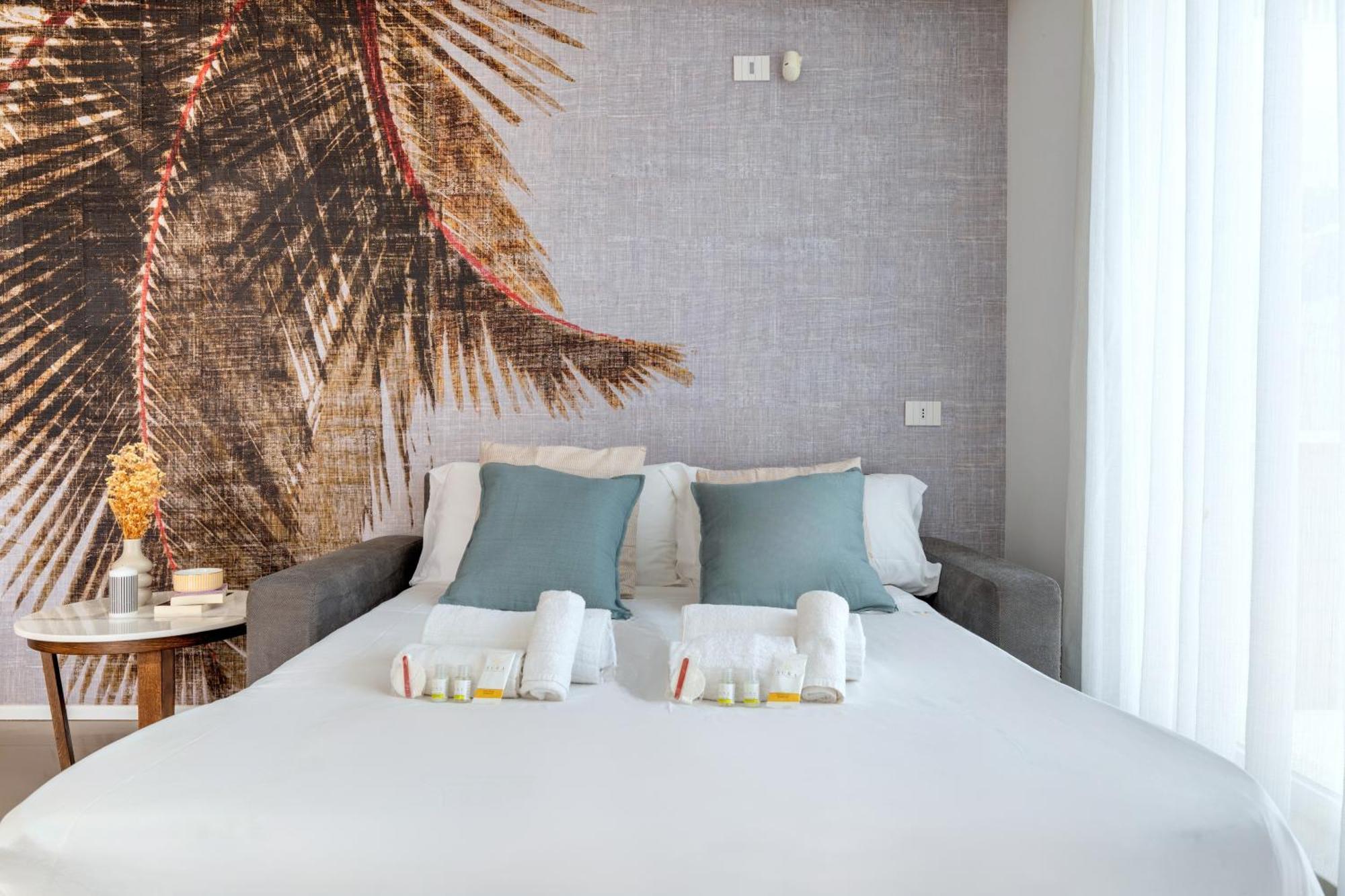 Exclusive Deluxe Apt Up To 6 People & Heated Tub Polignano a Mare Exterior photo